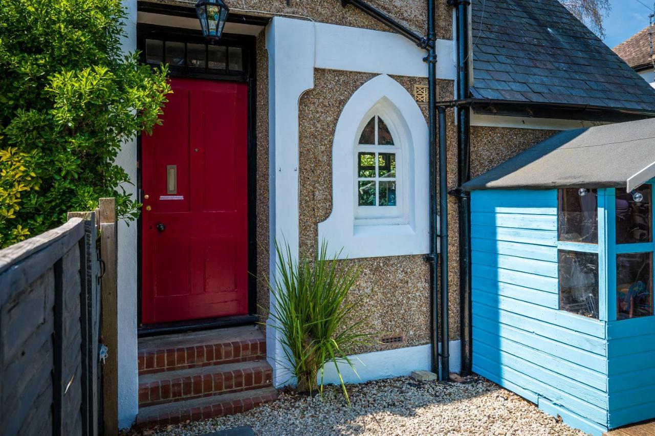 Birdsong & Pine: Parking & Garden Lägenhet Worthing Exteriör bild